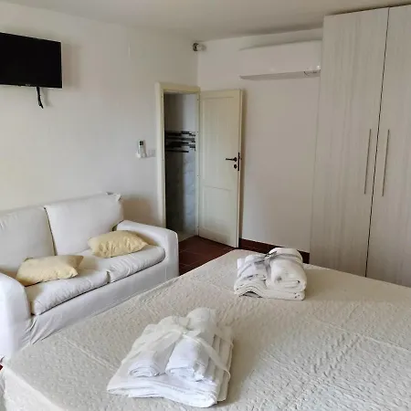 Bed & Breakfast La Dolce Sosta 3*